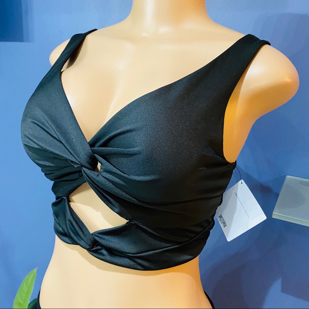 NWT Victoria's Secret Sport VSX Sports Bra - Picture 4 of 7